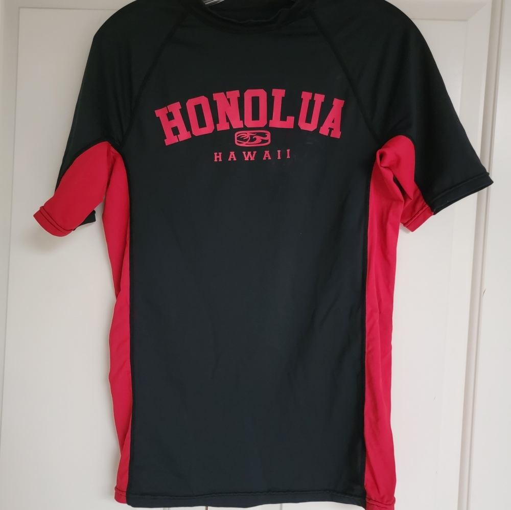 NWOT Honolua rash guard